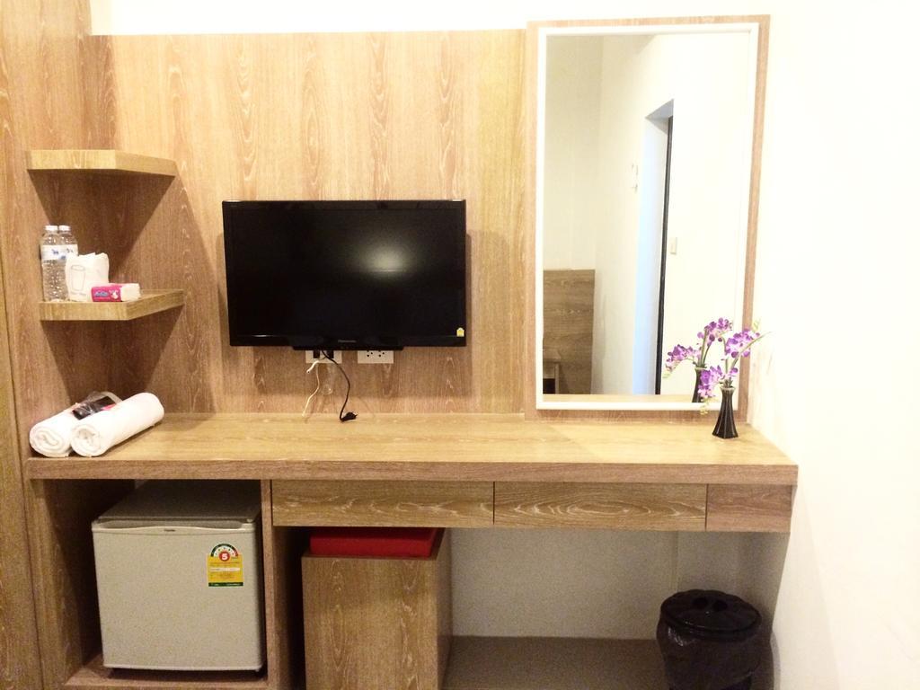 Phuthara Hostel Phuket Bilik gambar