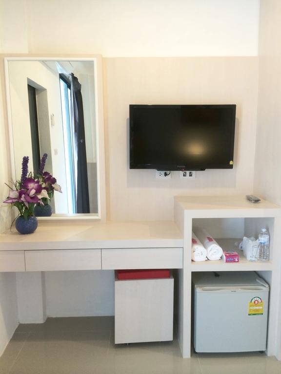 Phuthara Hostel Phuket Bilik gambar