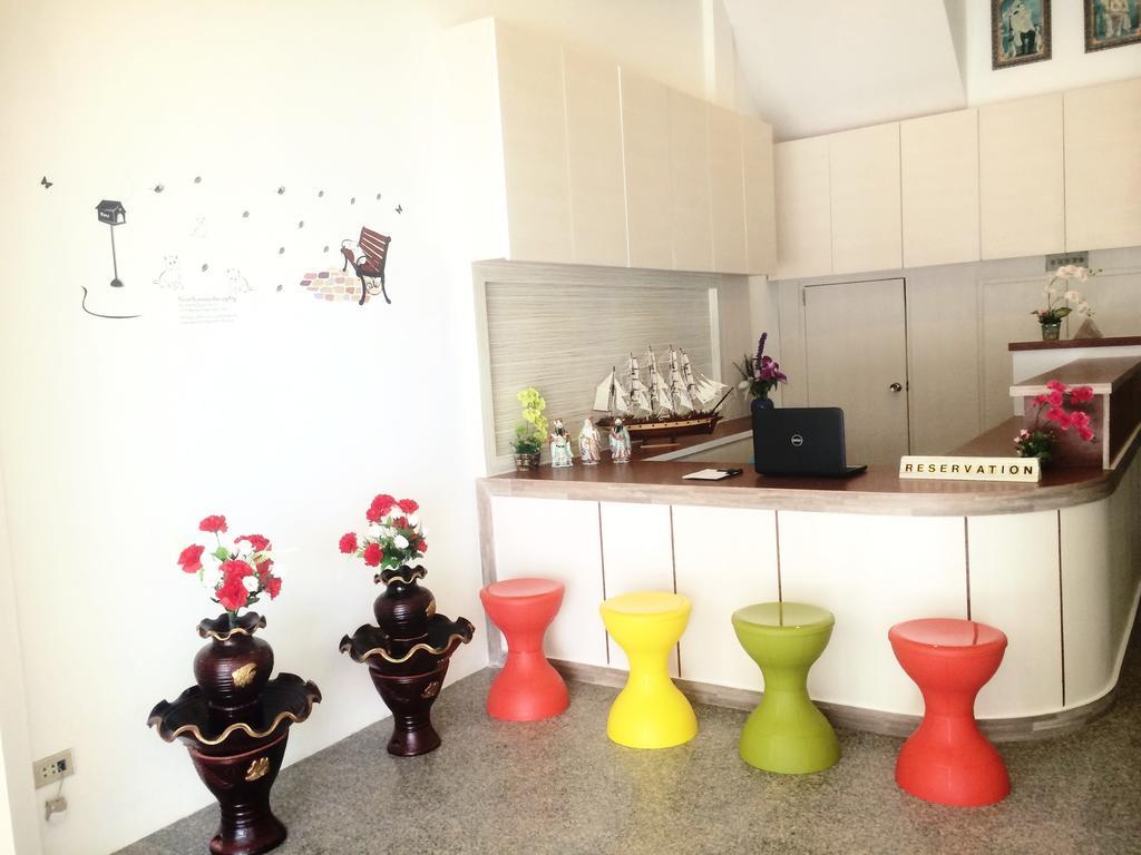 Phuthara Hostel Phuket Luaran gambar