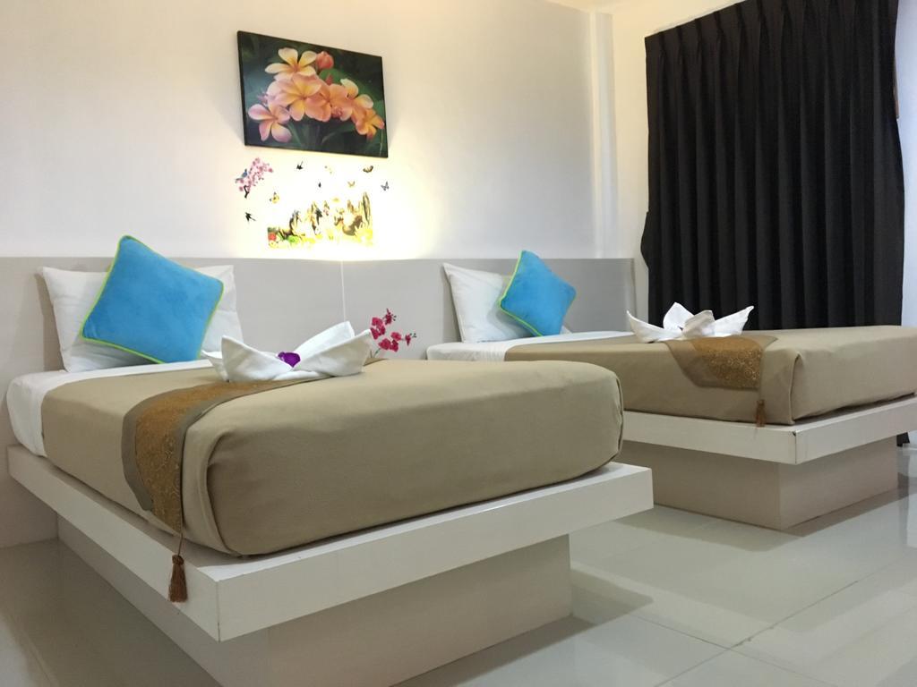 Phuthara Hostel Phuket Luaran gambar