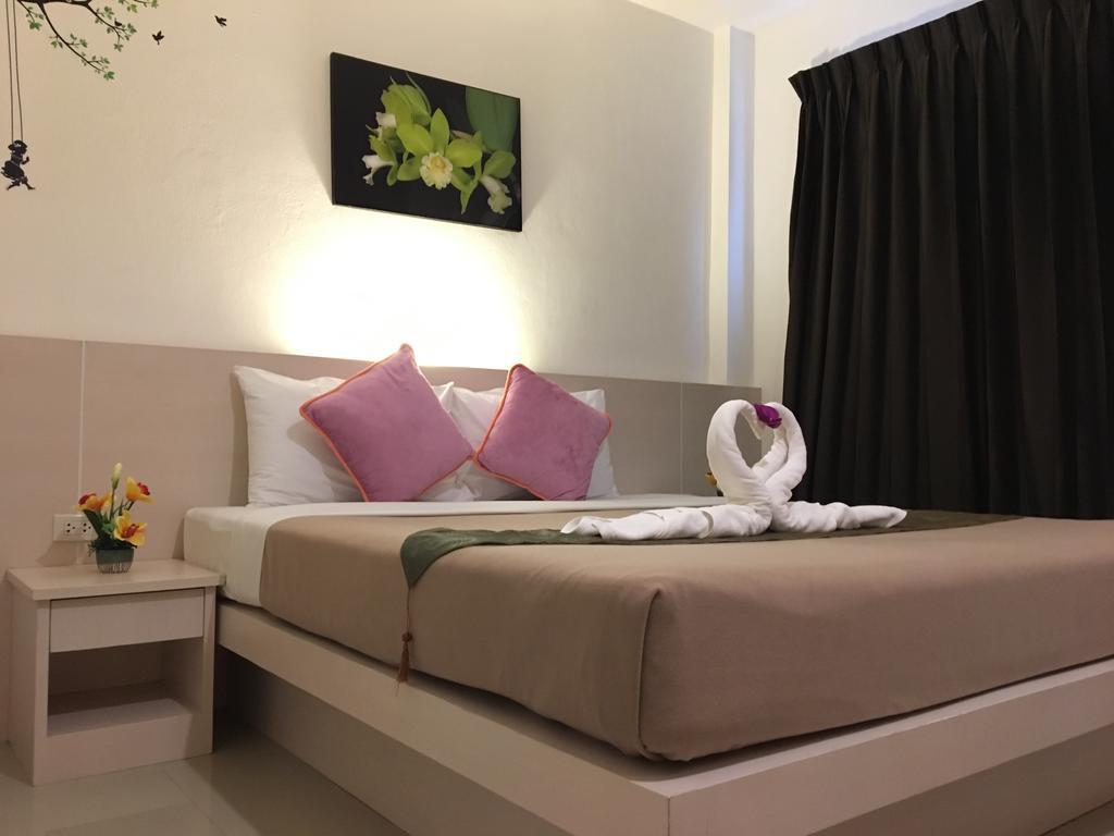 Phuthara Hostel Phuket Luaran gambar