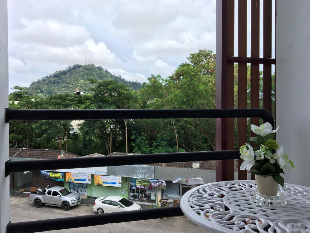 Phuthara Hostel Phuket Luaran gambar