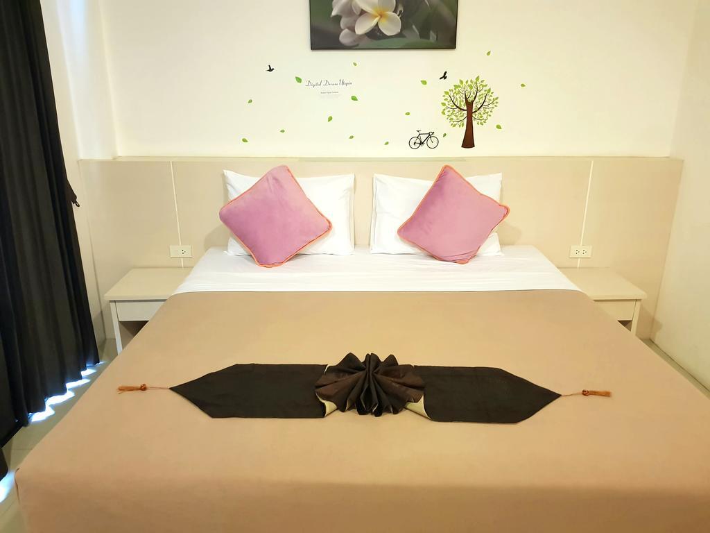 Phuthara Hostel Phuket Luaran gambar