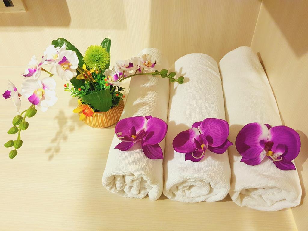 Phuthara Hostel Phuket Luaran gambar