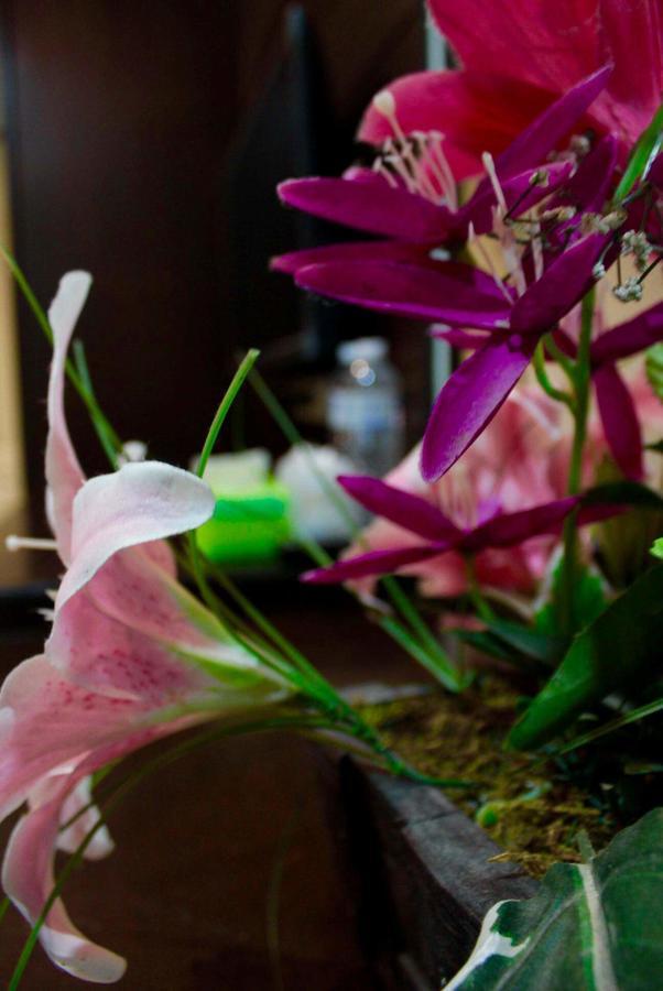 Phuthara Hostel Phuket Luaran gambar