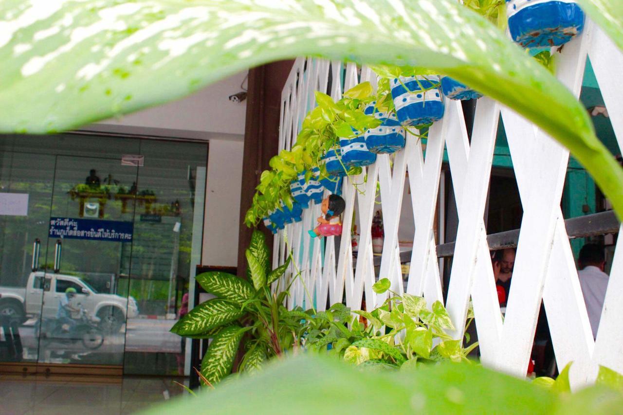Phuthara Hostel Phuket Luaran gambar