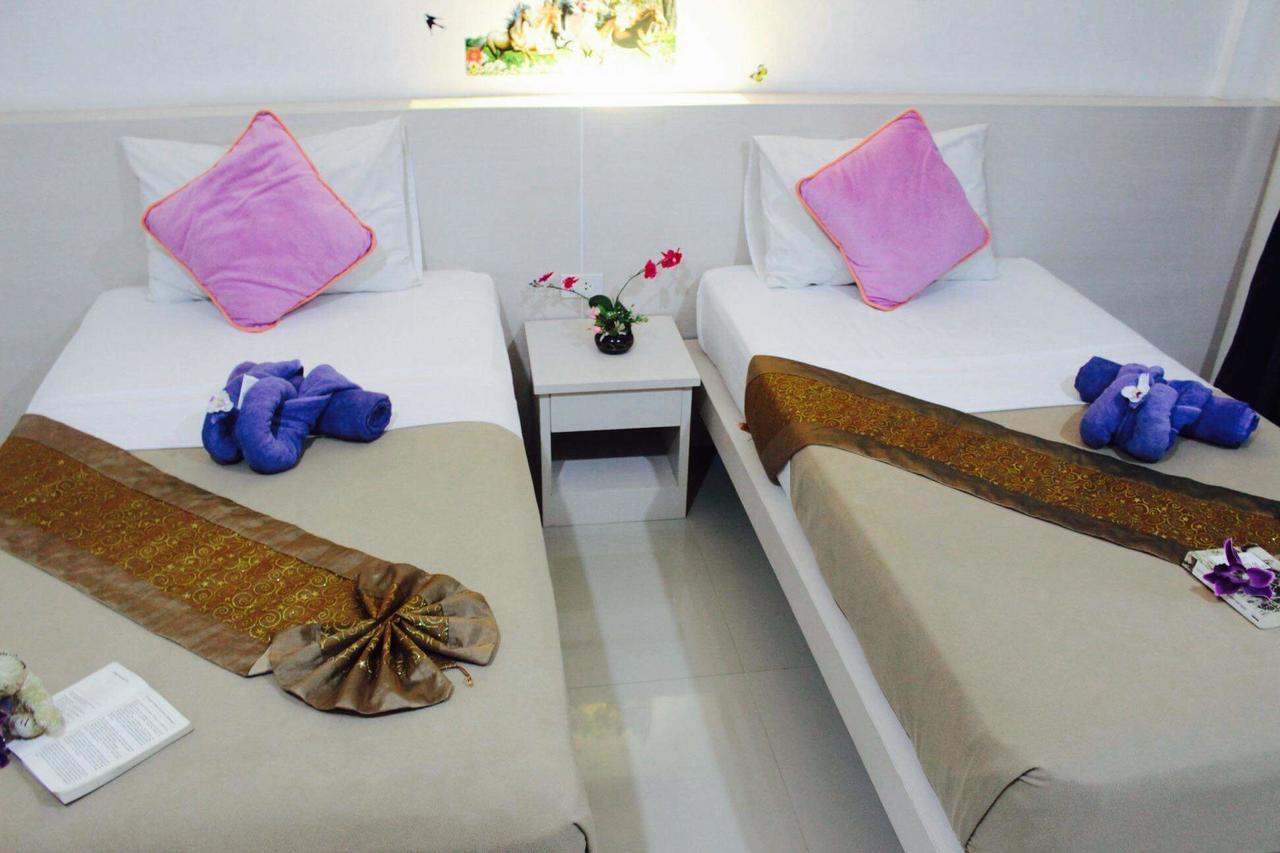 Phuthara Hostel Phuket Luaran gambar