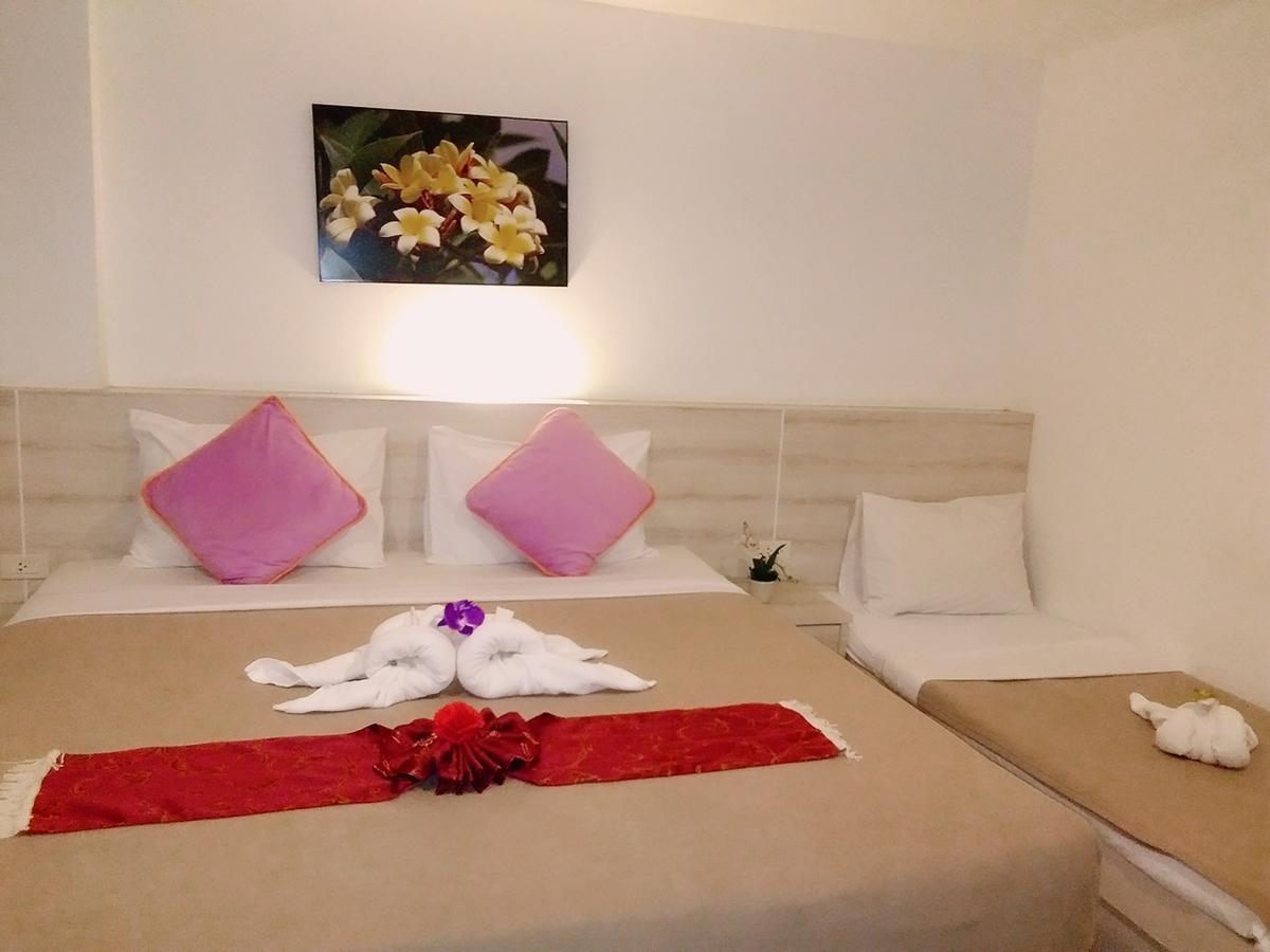 Phuthara Hostel Phuket Luaran gambar