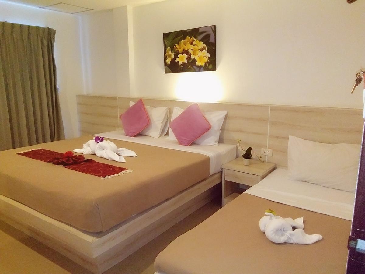 Phuthara Hostel Phuket Luaran gambar
